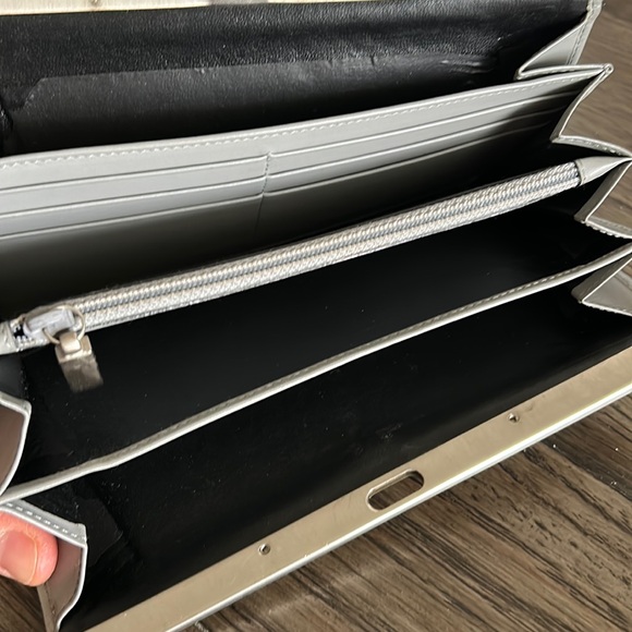 Salvatore Ferragamo Felt Long Wallet - Picture 6 of 16